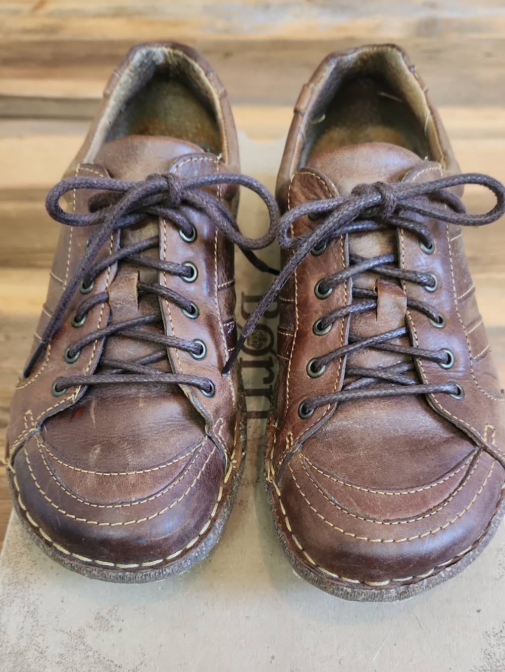 Born Womens Brown Leather Lace-Up Casual Sneakers